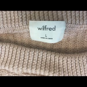 Slouchy wool sweater in blush. Wilfred